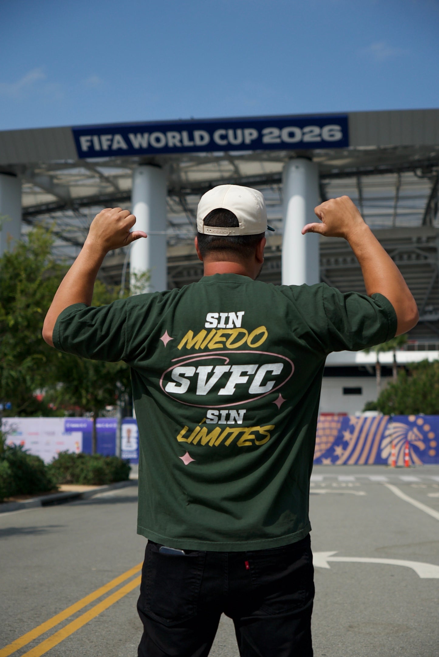 Sin Vergüenza FC - Green Oversized Tee